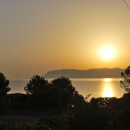 Casa Vacanze La Terrazza Sul Golfo Castellammare del Golfo Esterno foto