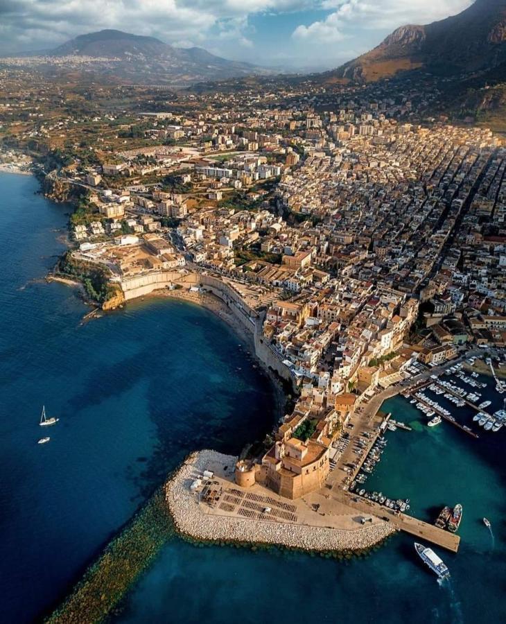 Casa Vacanze La Terrazza Sul Golfo Castellammare del Golfo Esterno foto